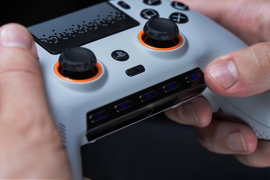 SCUF Omega